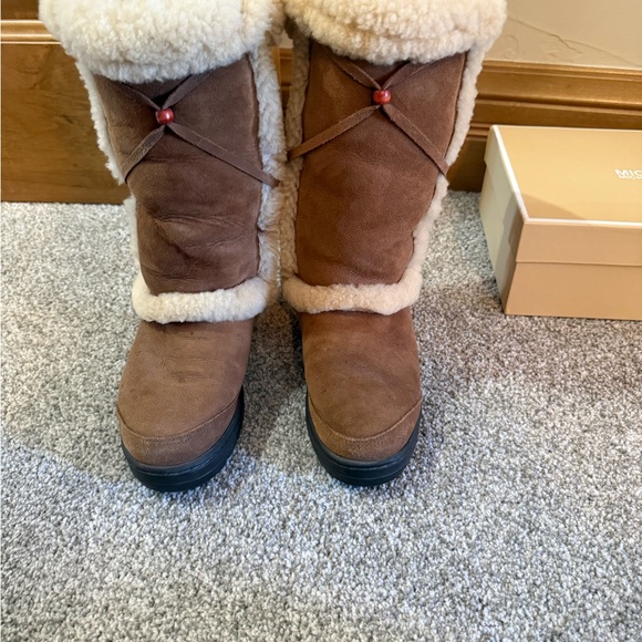 UGG Brown and Cream Shearling Boots - Picture 8 of 9
